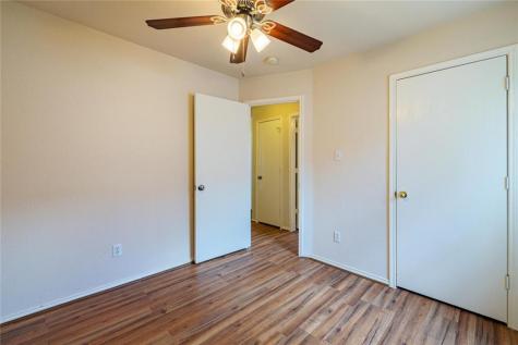103 Oriole Cove Cedar Creek TX 78612