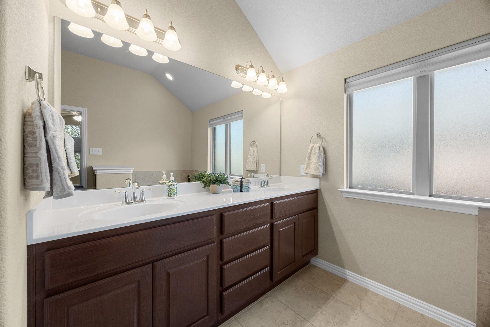 1404 Rimstone Drive Cedar Park TX 78613