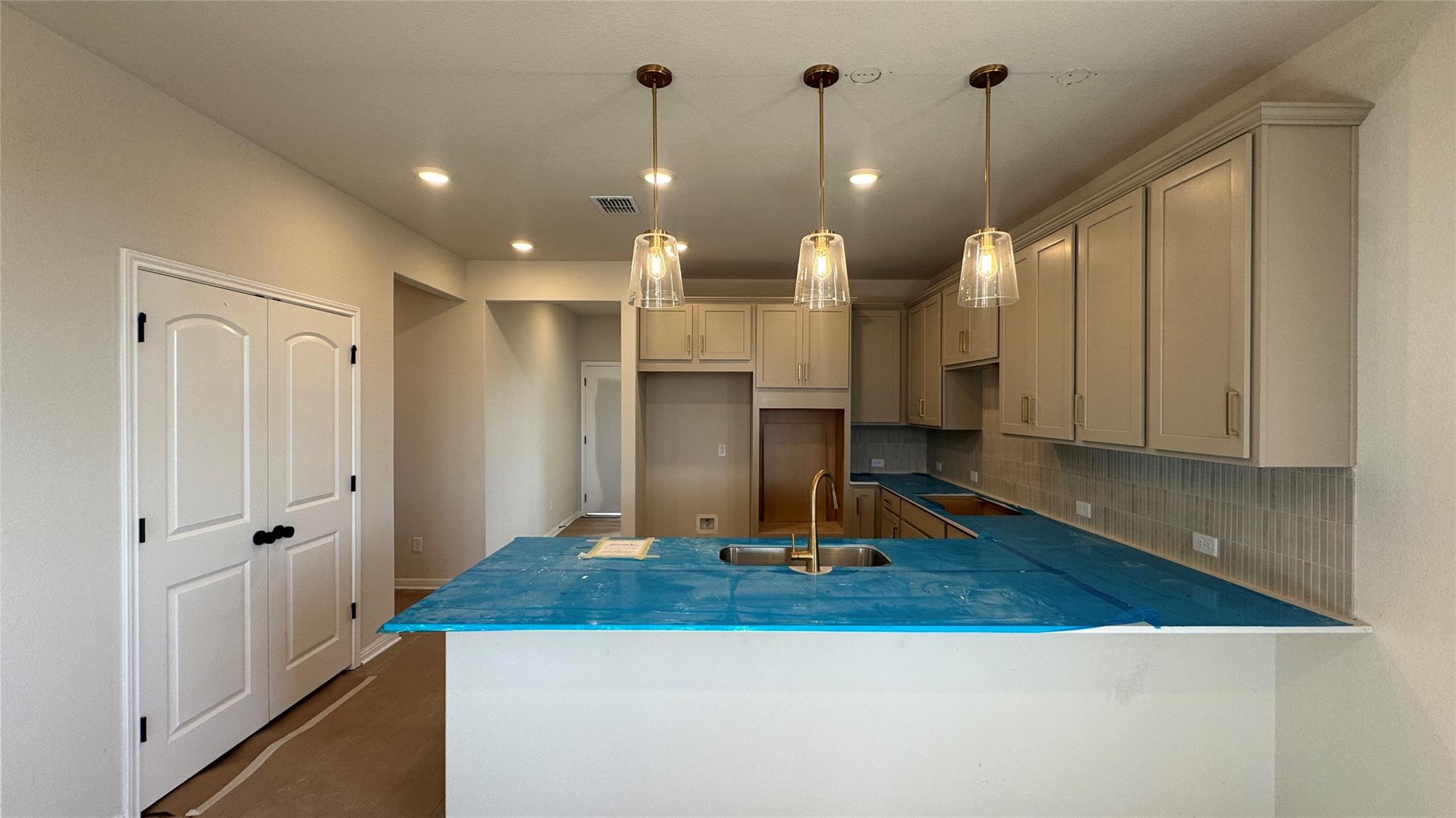 269 Crater Lake Drive Dripping Springs TX 78620