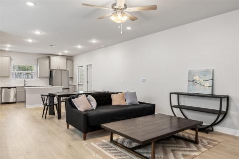 1012 Legend Milton Lane Austin TX 78748