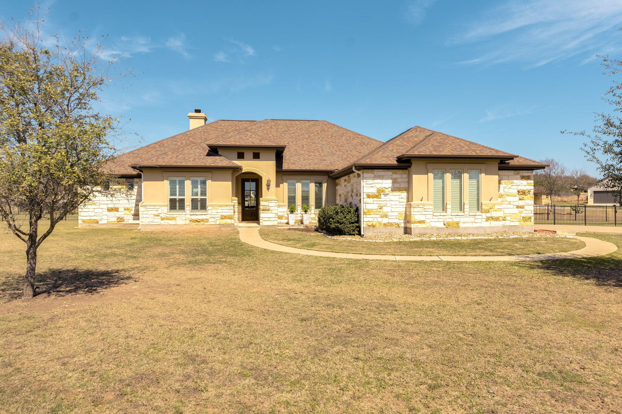 100 Noble Log Grove Liberty Hill TX 78642