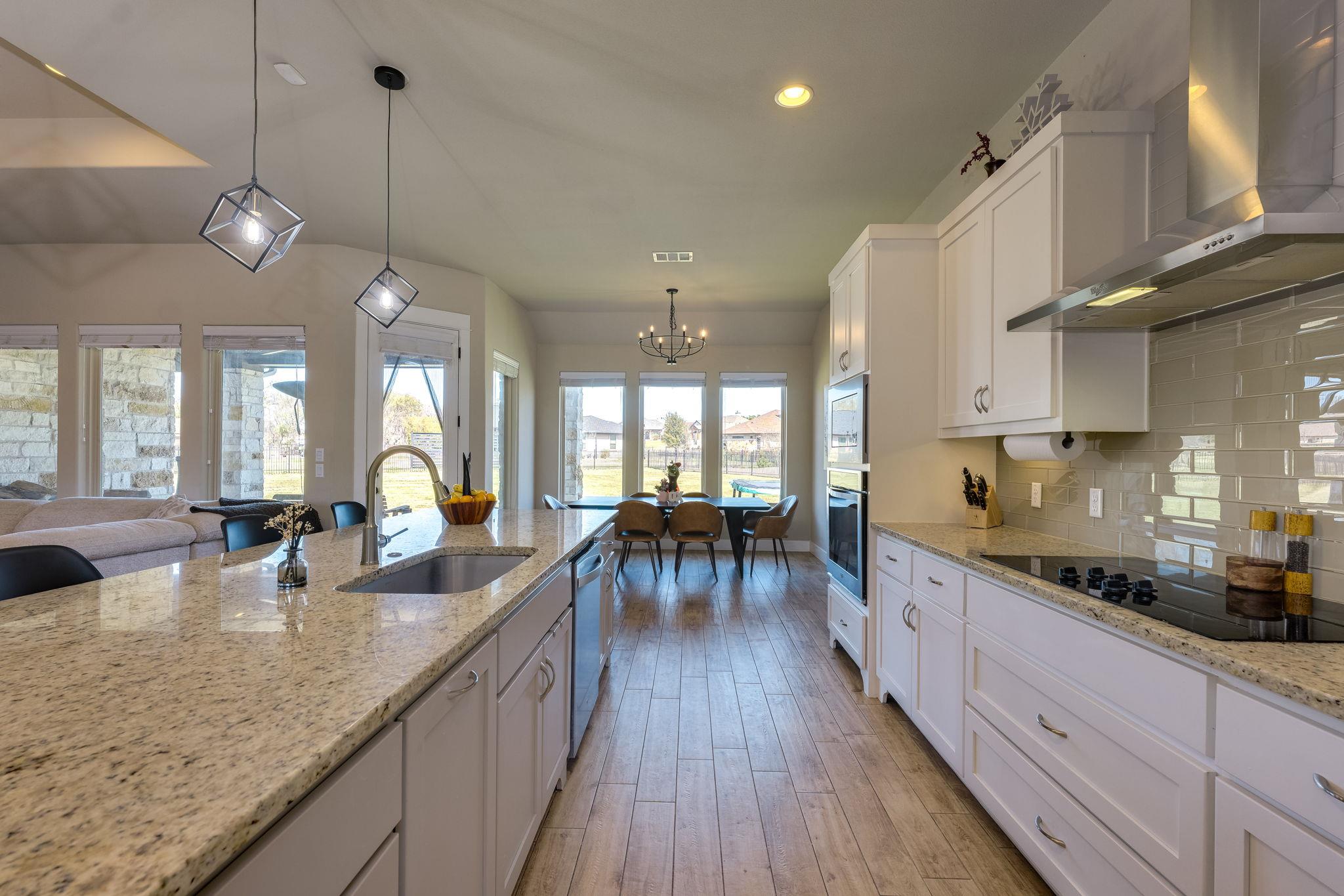 100 Noble Log Grove Liberty Hill TX 78642