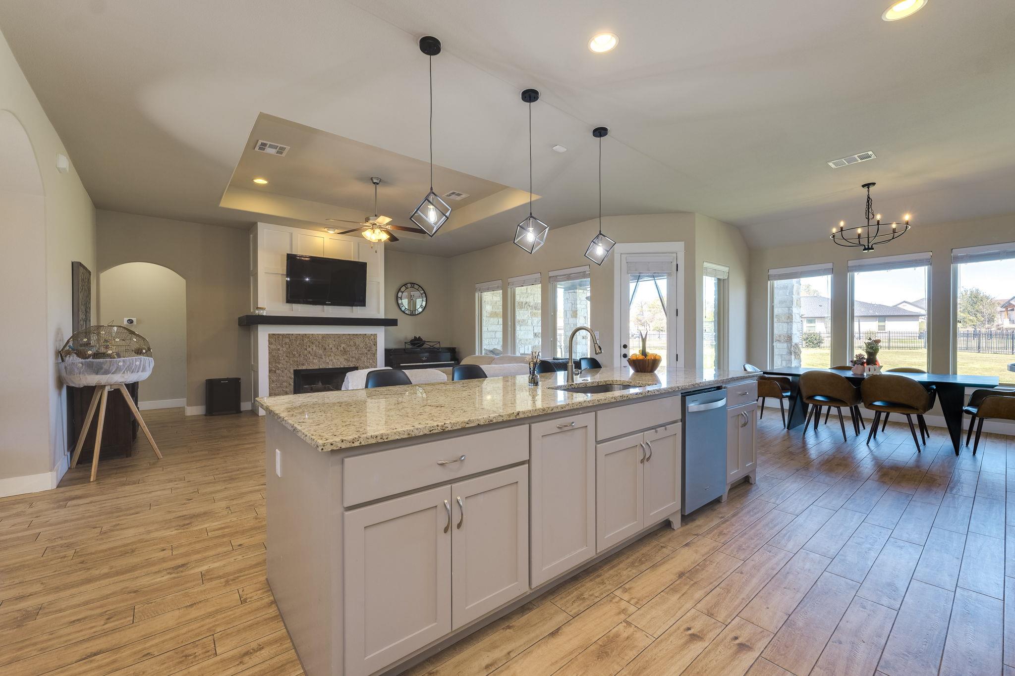 100 Noble Log Grove Liberty Hill TX 78642