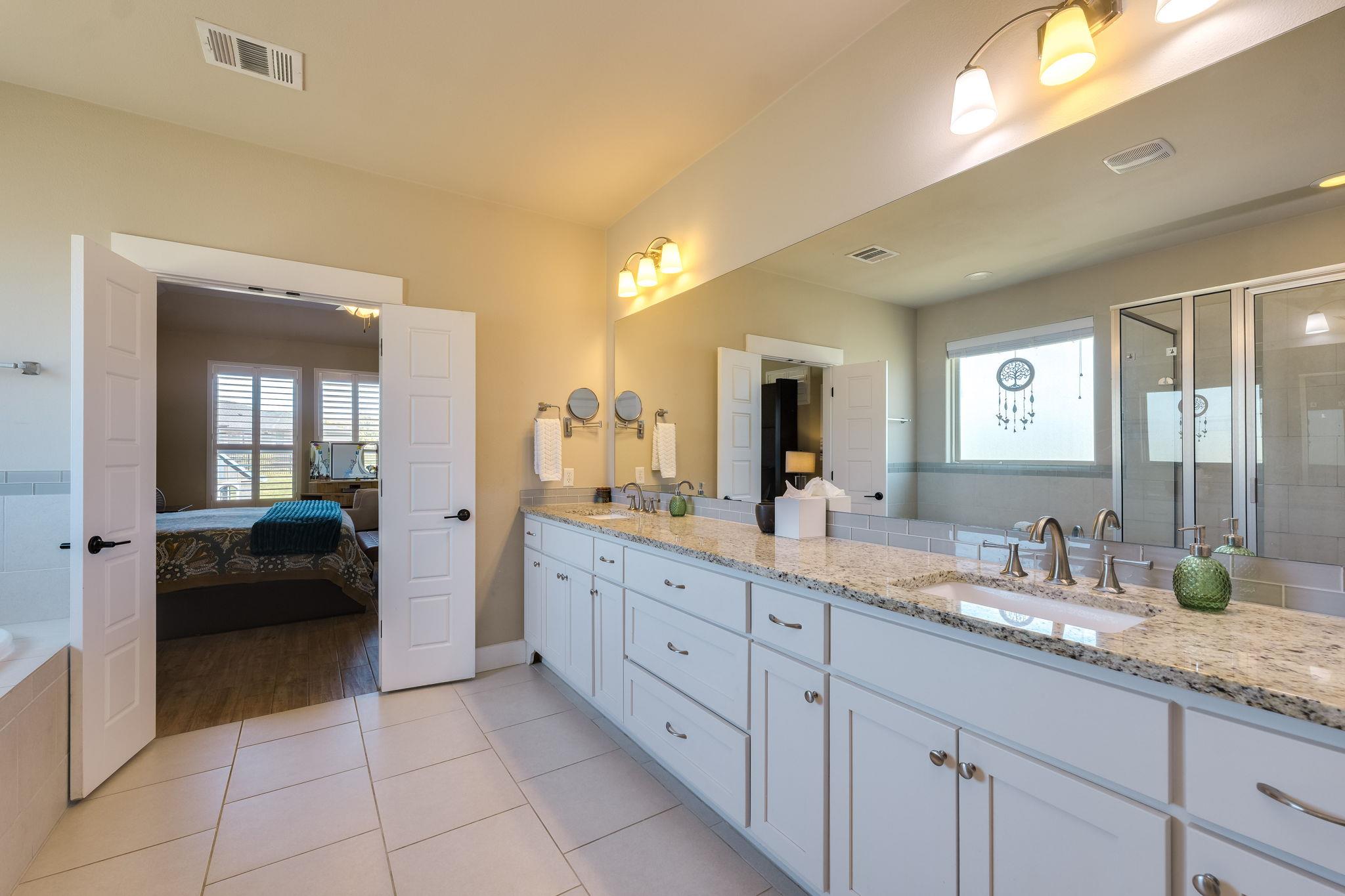 100 Noble Log Grove Liberty Hill TX 78642