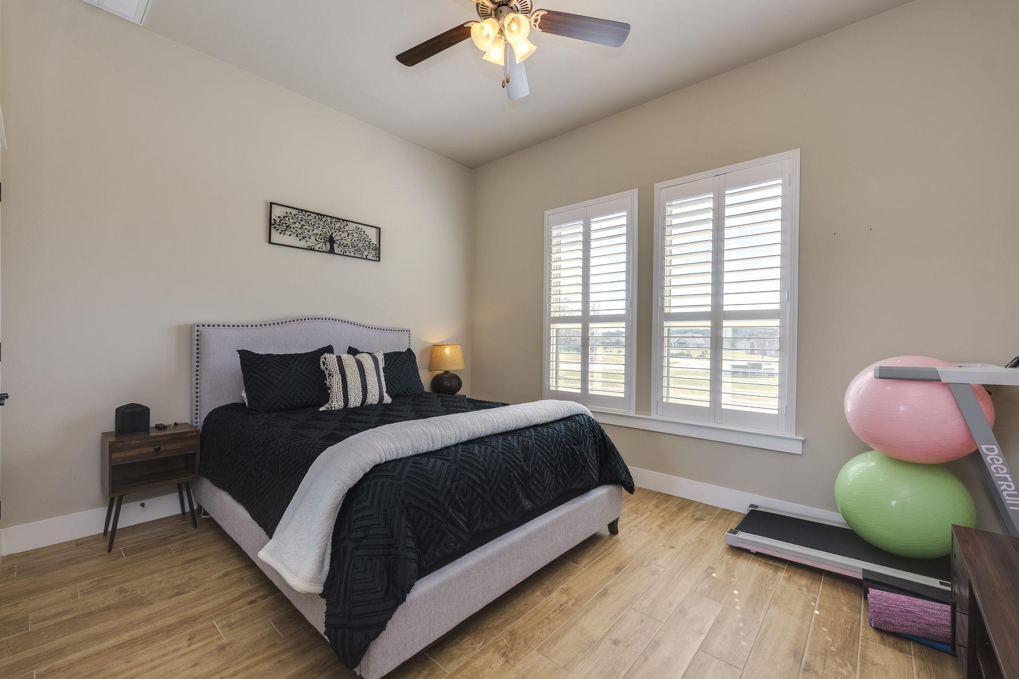 100 Noble Log Grove Liberty Hill TX 78642