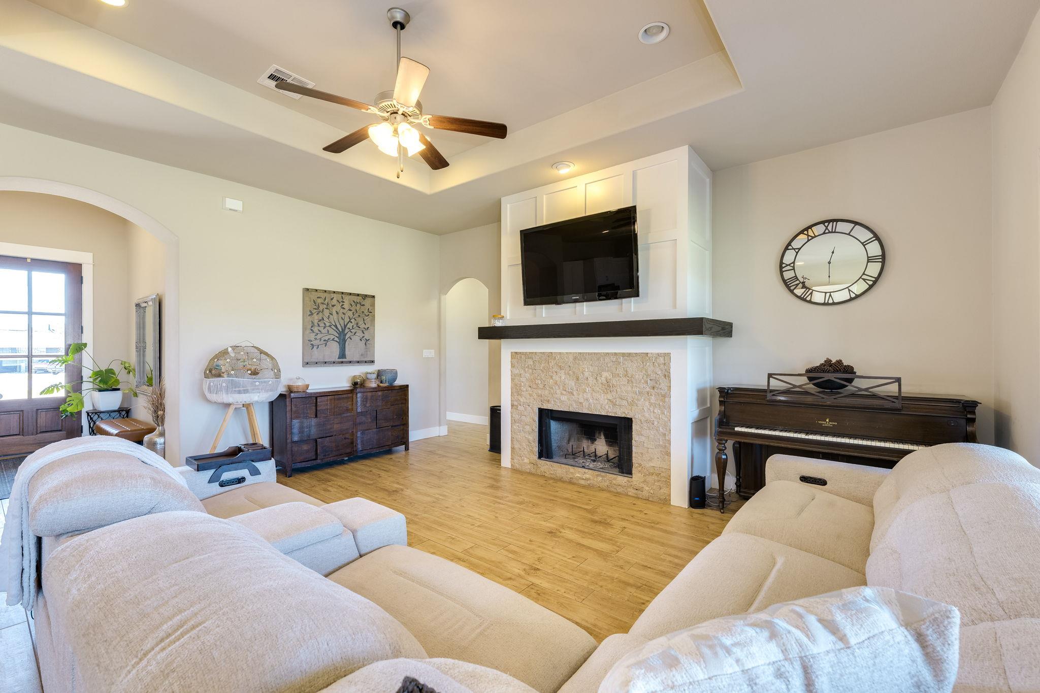 100 Noble Log Grove Liberty Hill TX 78642