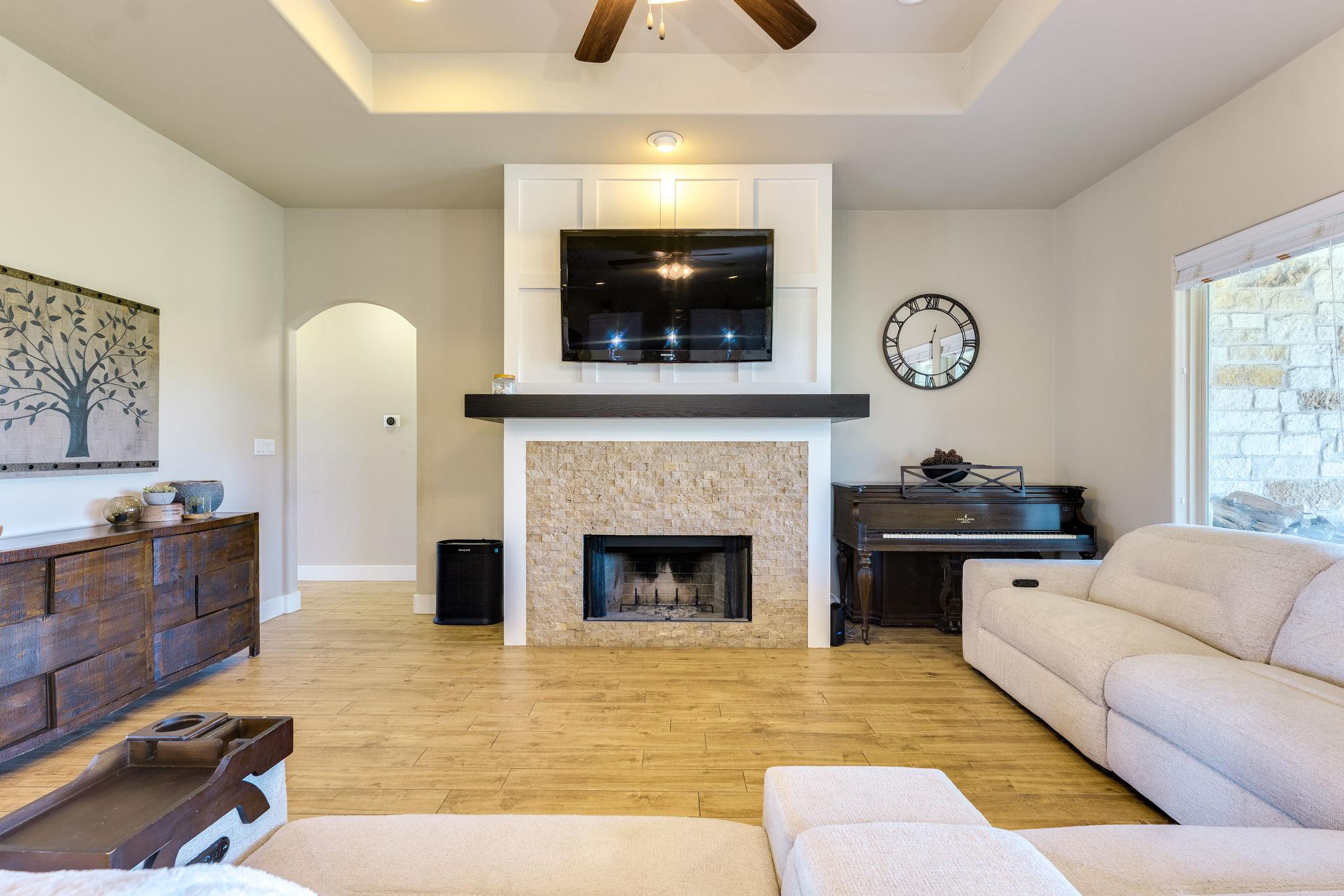 100 Noble Log Grove Liberty Hill TX 78642