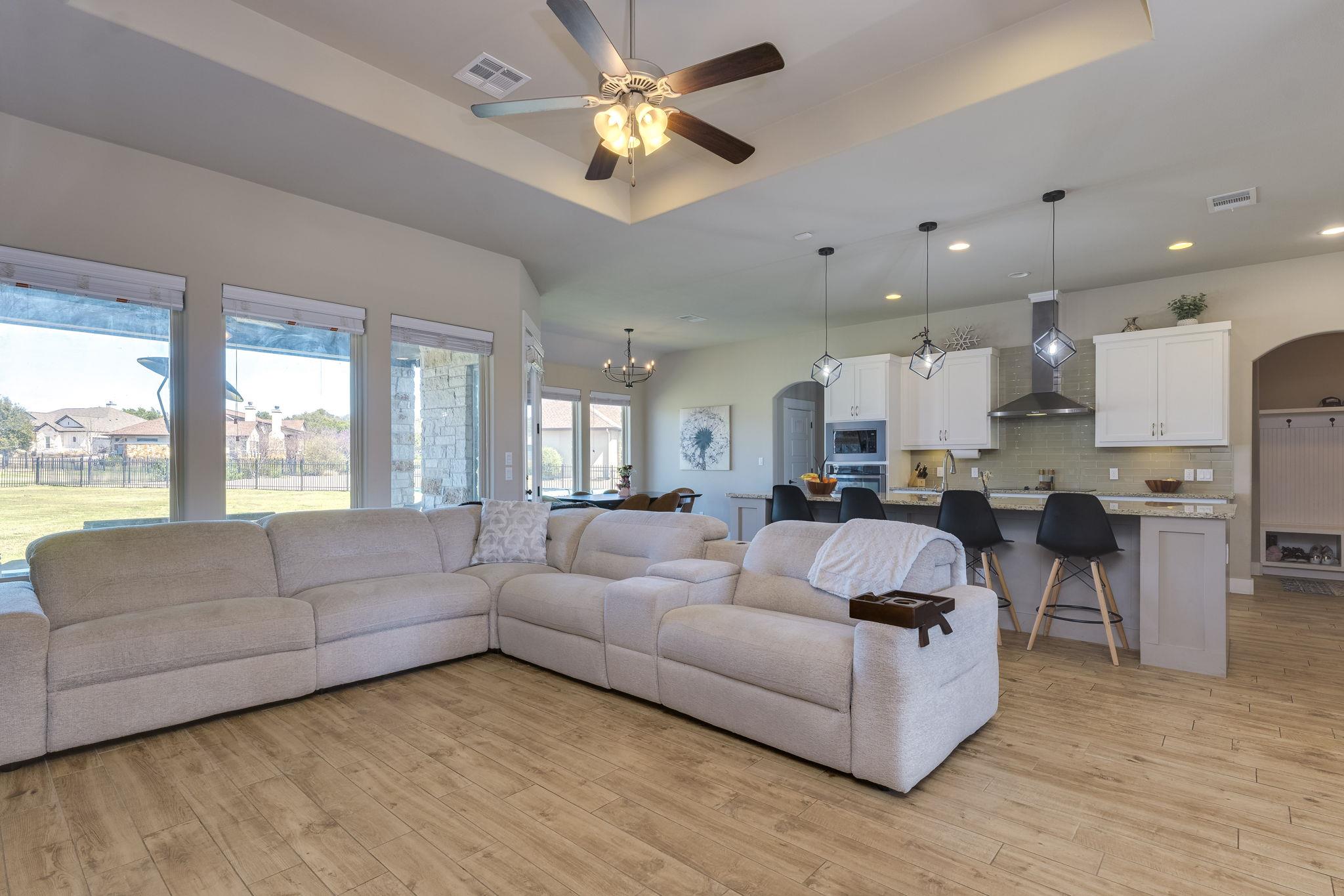 100 Noble Log Grove Liberty Hill TX 78642