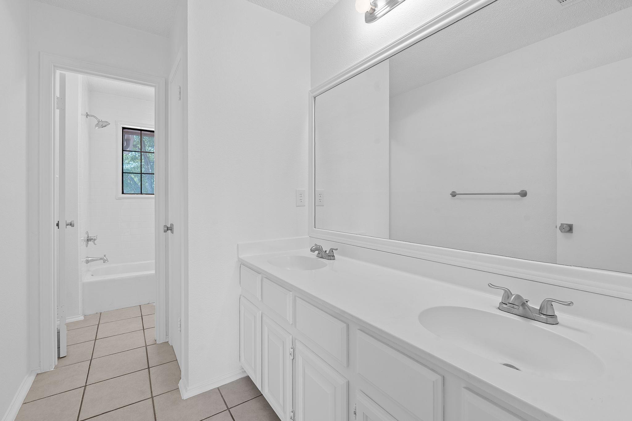 1106 Split Oak Cove Pflugerville TX 78660