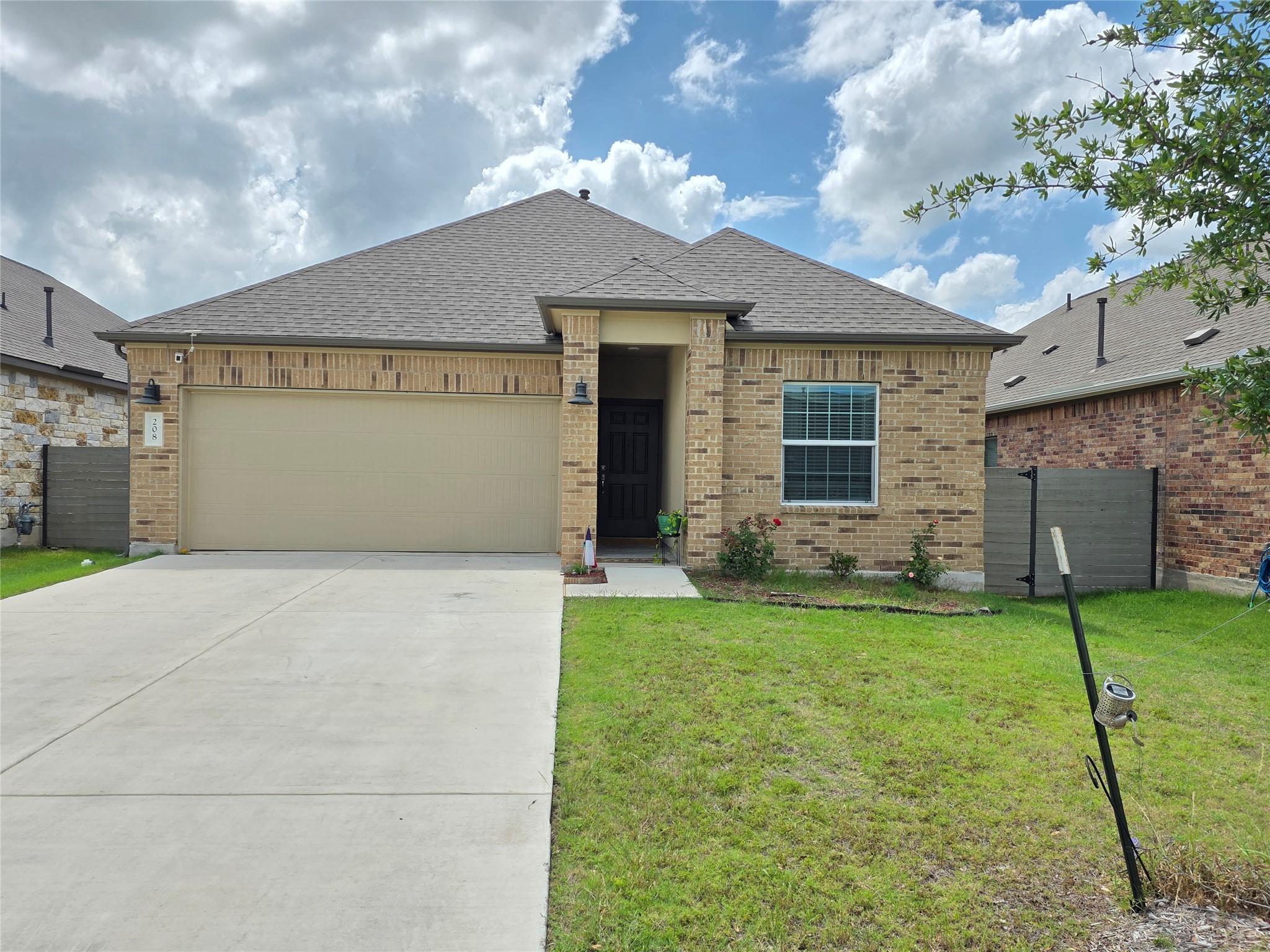 208 Wolf Springs Road Georgetown TX 78628
