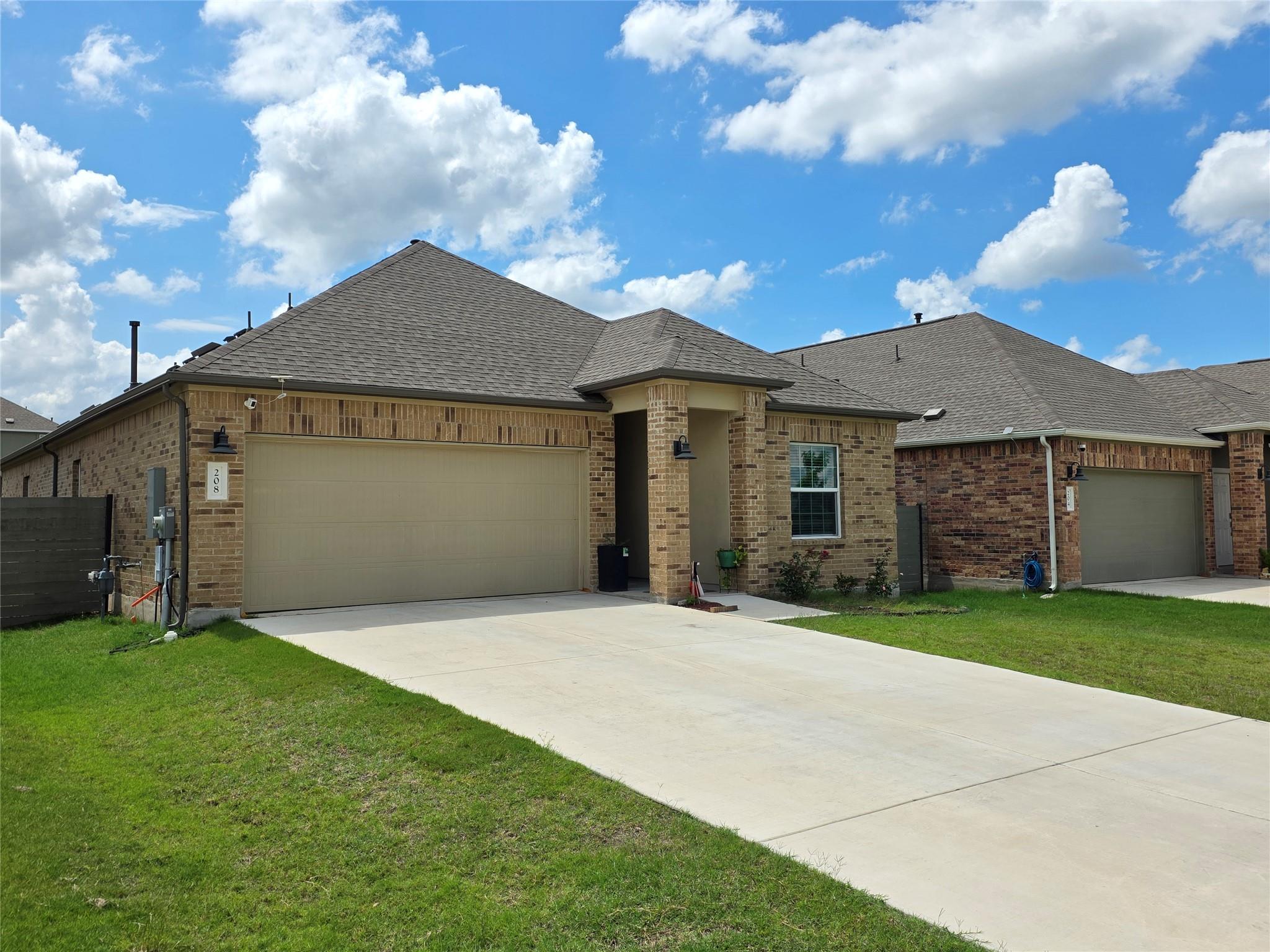 208 Wolf Springs Road Georgetown TX 78628