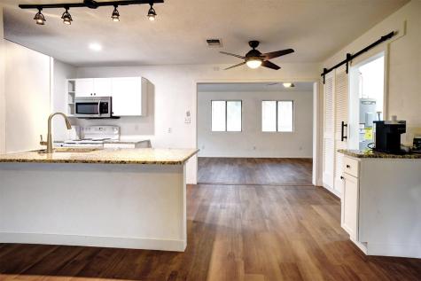 1037 Wilkes Circle Smithville TX 78957