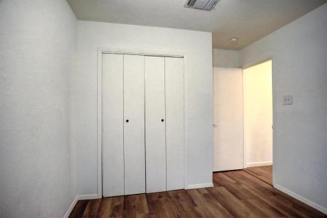 1037 Wilkes Circle Smithville TX 78957