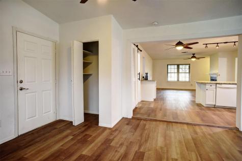 1037 Wilkes Circle Smithville TX 78957