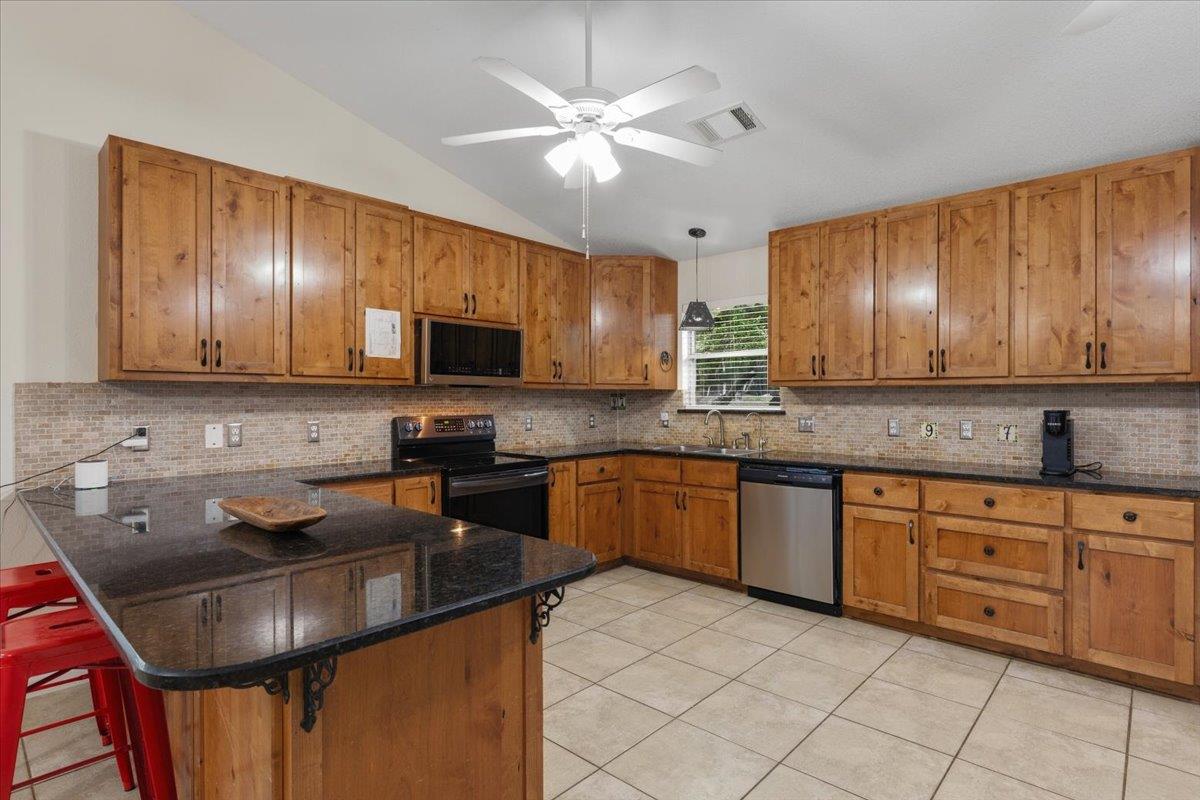 297 Robins Way Wimberley TX 78676