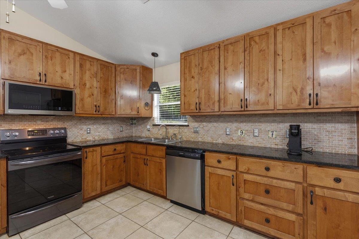 297 Robins Way Wimberley TX 78676