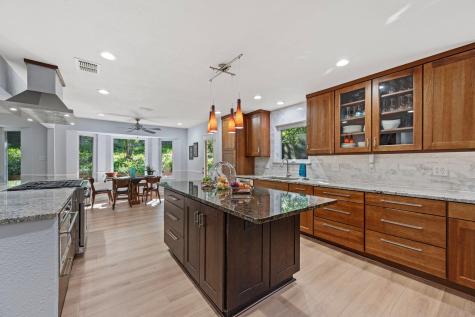 6204 Bon Terra Drive Austin TX 78731