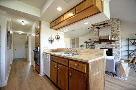 302 Seawind Street Lakeway TX 78734