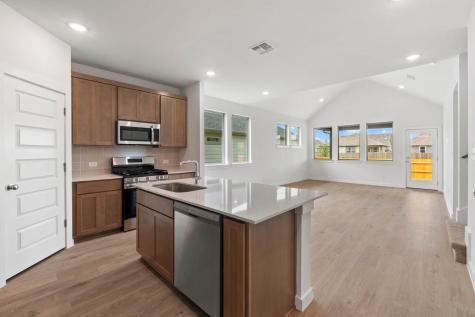 1104 Universal Drive Hutto TX 78634