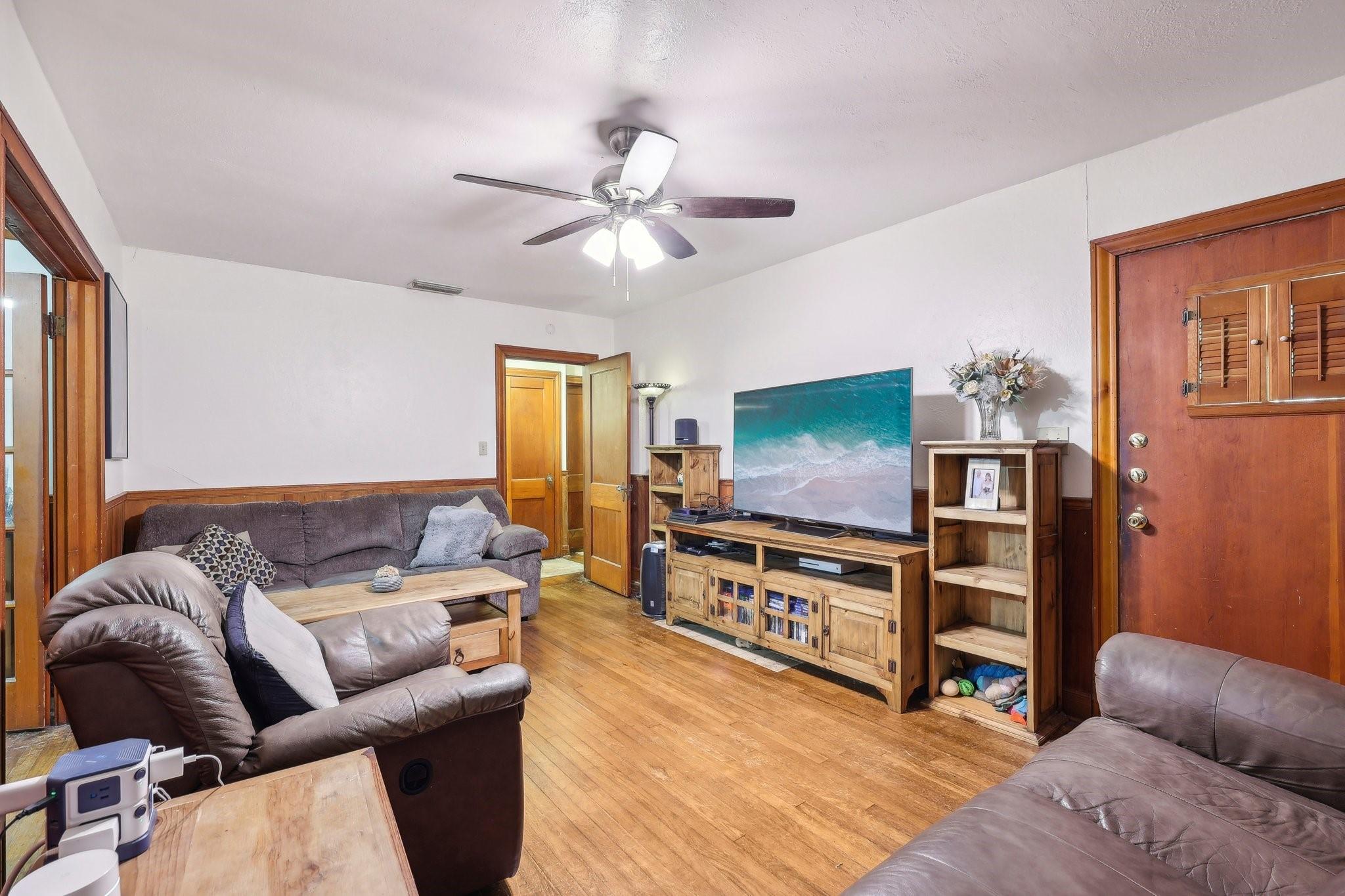 4907 Harmon Avenue Austin TX 78751