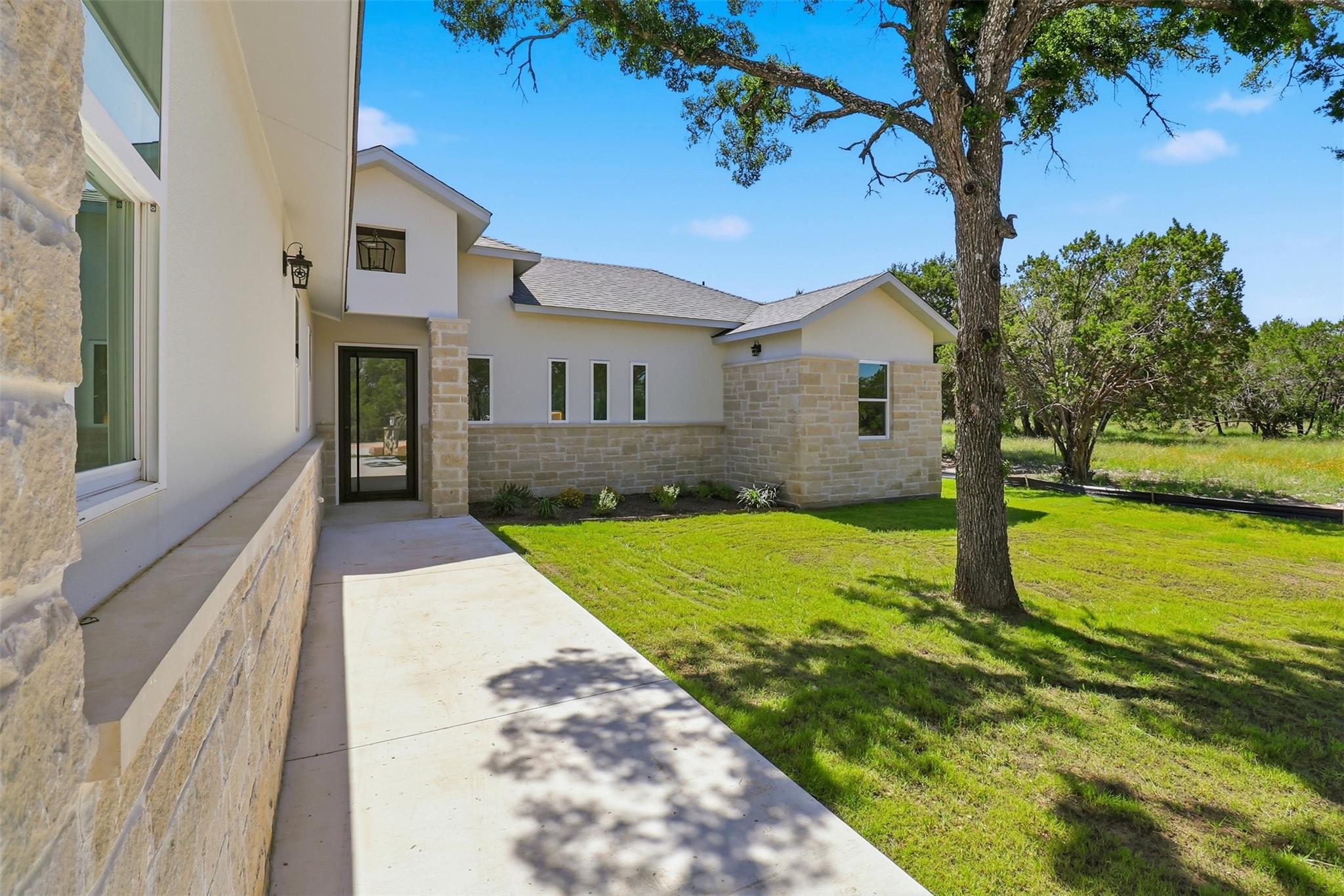 1407 Swallow Horseshoe Bay TX 78657