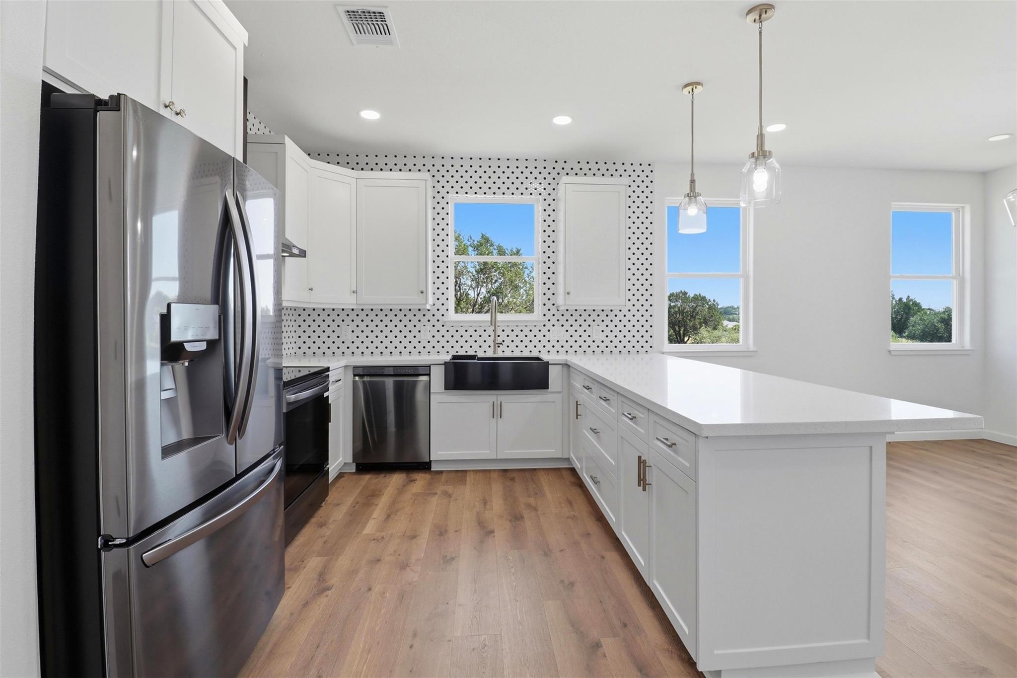 1407 Swallow Horseshoe Bay TX 78657