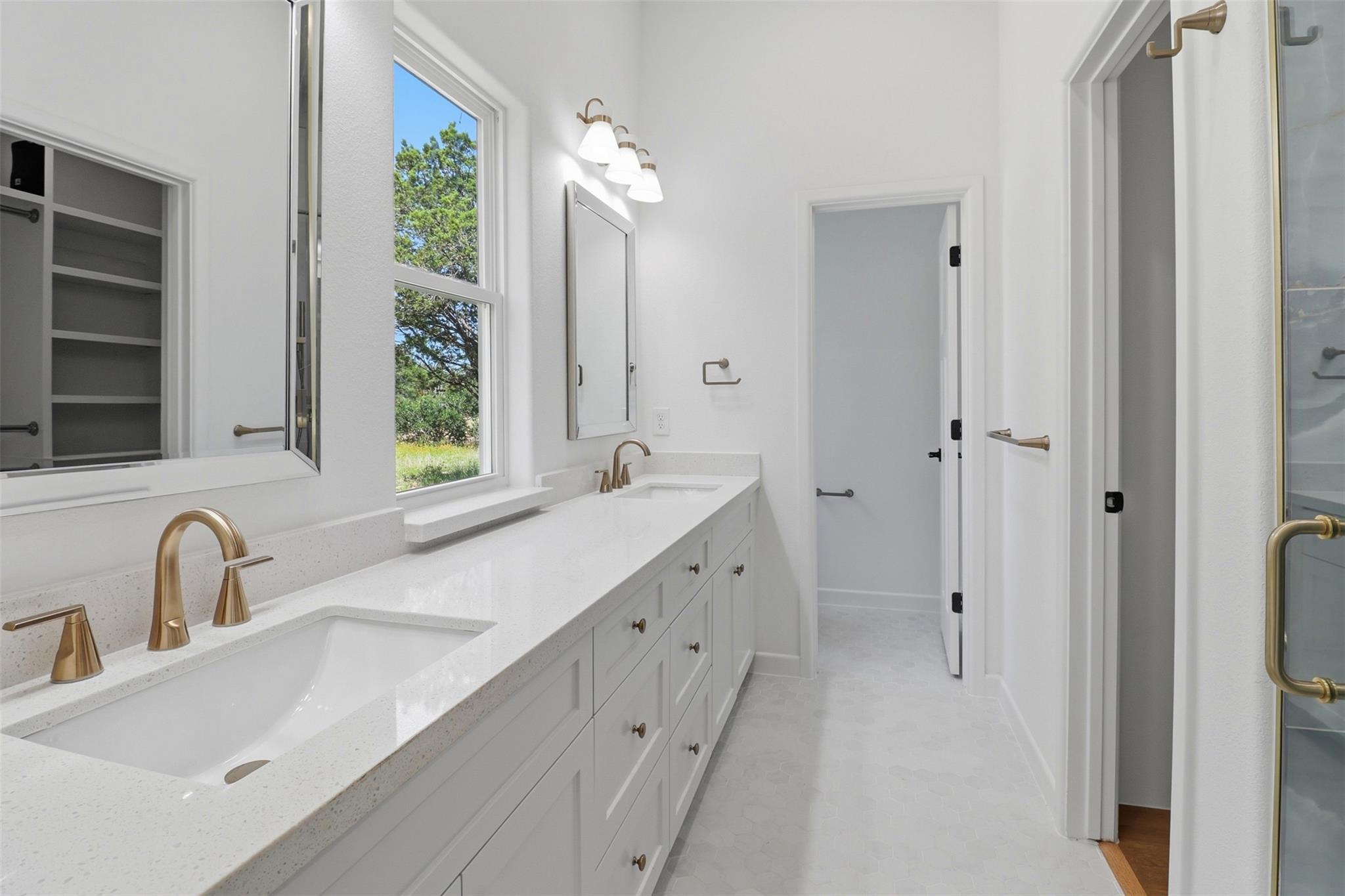 1407 Swallow Horseshoe Bay TX 78657