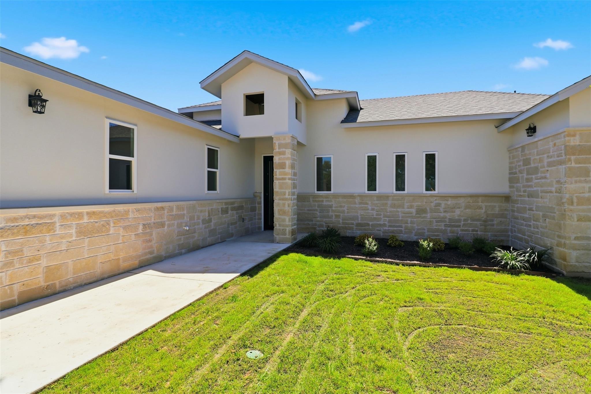 1407 Swallow Horseshoe Bay TX 78657