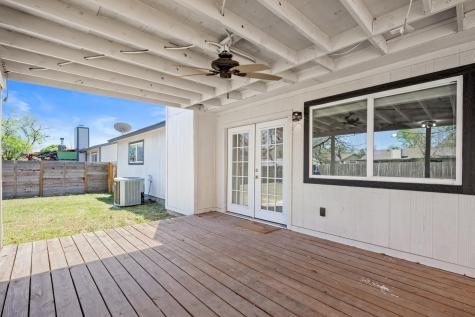 110 W Garrett Run Austin TX 78753