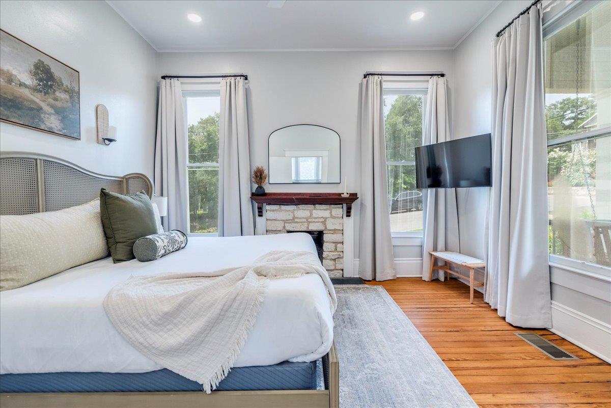 1317 Newning Avenue Austin TX 78704