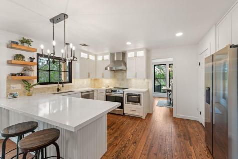 307 Nautilus Avenue Lakeway TX 78738