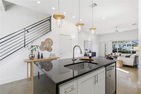 701 Zennia Street Austin TX 78751