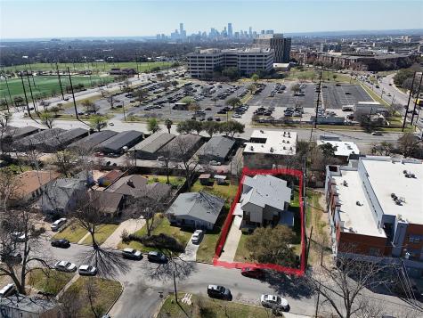 701 Zennia Street Austin TX 78751