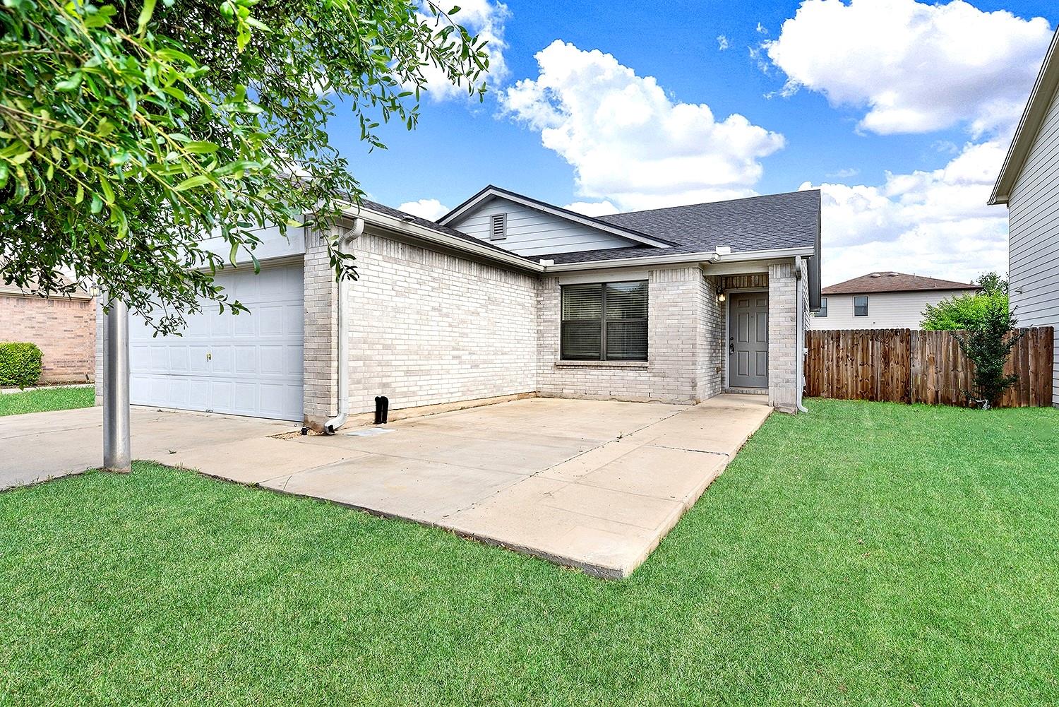 510 Glacier Point Trail Taylor TX 76574