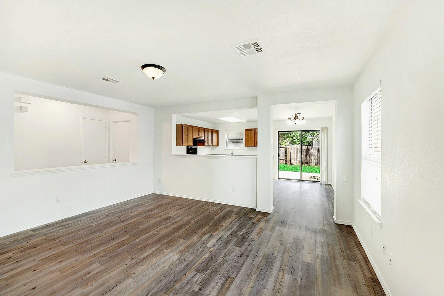 510 Glacier Point Trail Taylor TX 76574