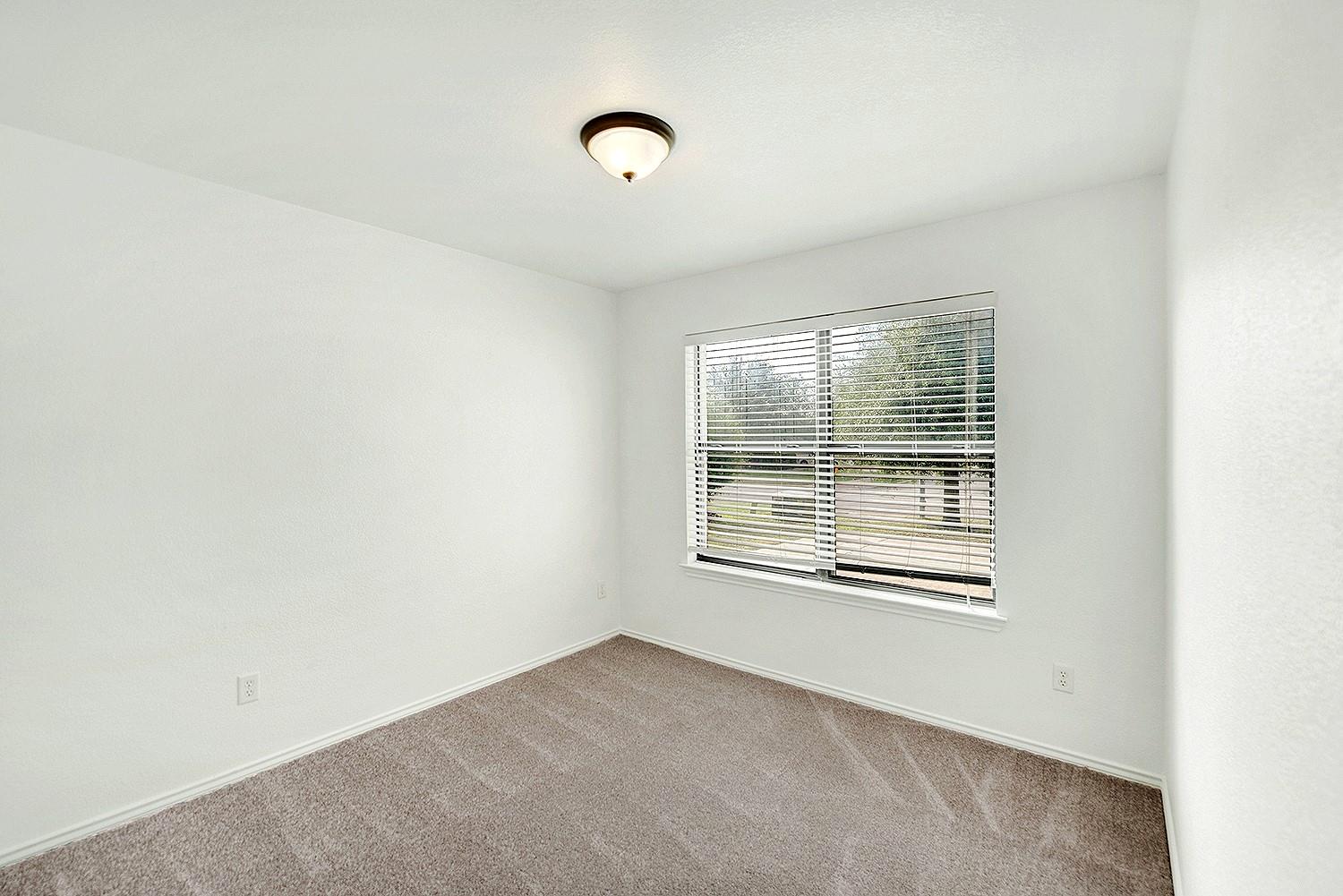 510 Glacier Point Trail Taylor TX 76574