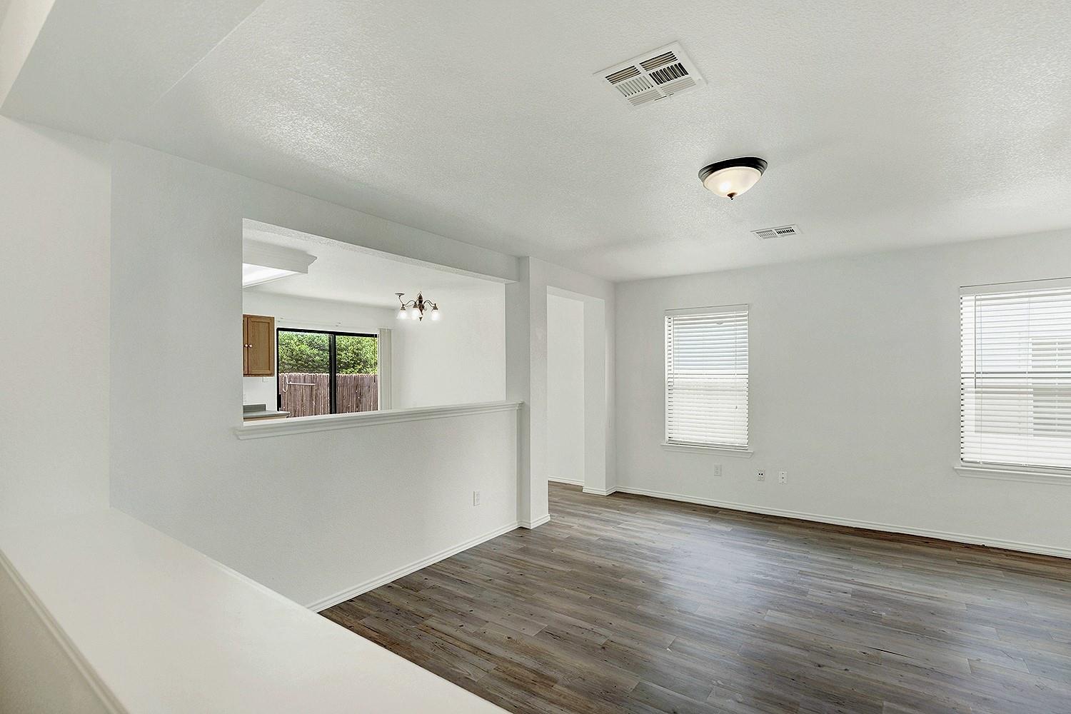 510 Glacier Point Trail Taylor TX 76574