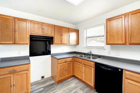 510 Glacier Point Trail Taylor TX 76574