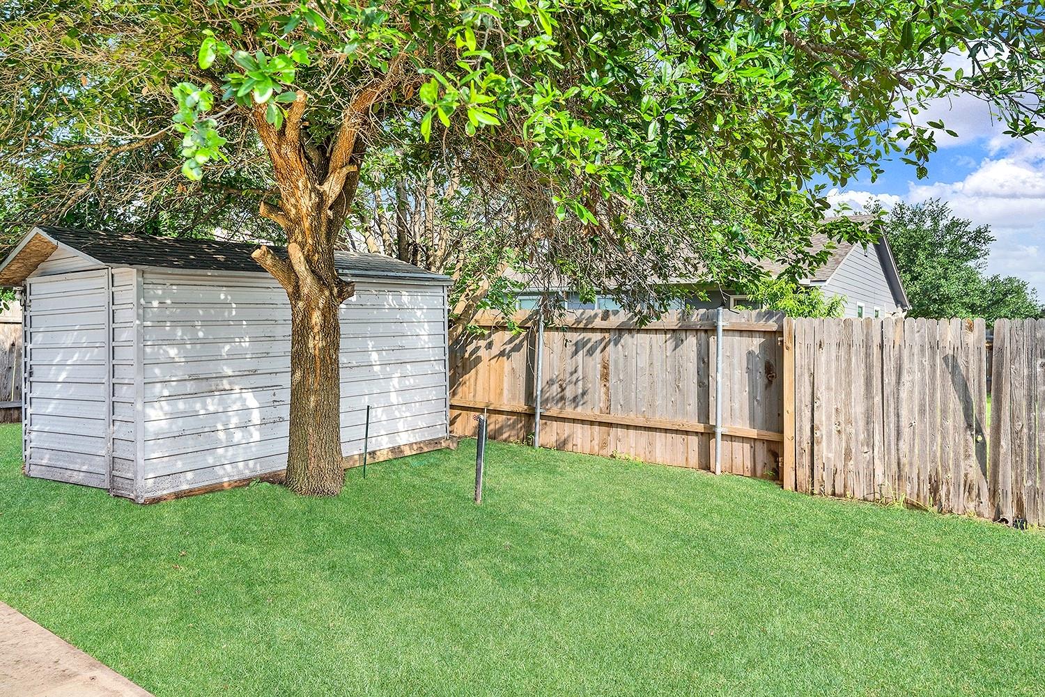510 Glacier Point Trail Taylor TX 76574