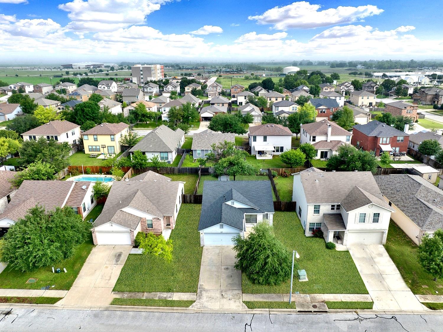 510 Glacier Point Trail Taylor TX 76574
