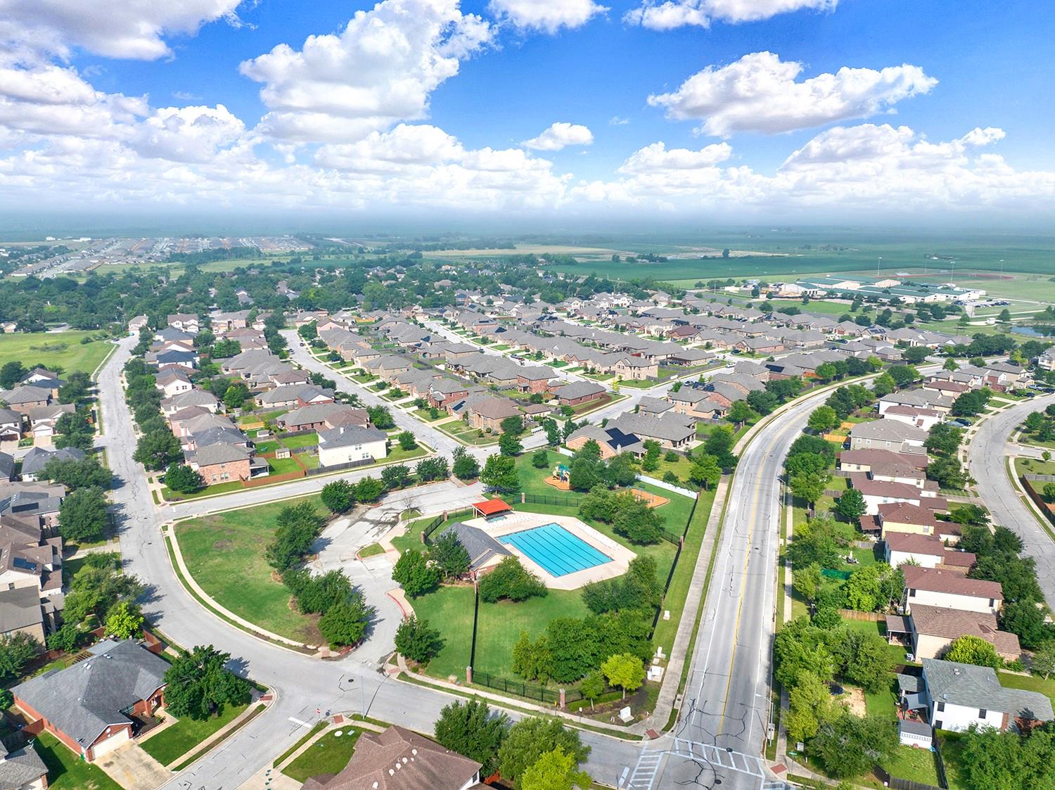 510 Glacier Point Trail Taylor TX 76574