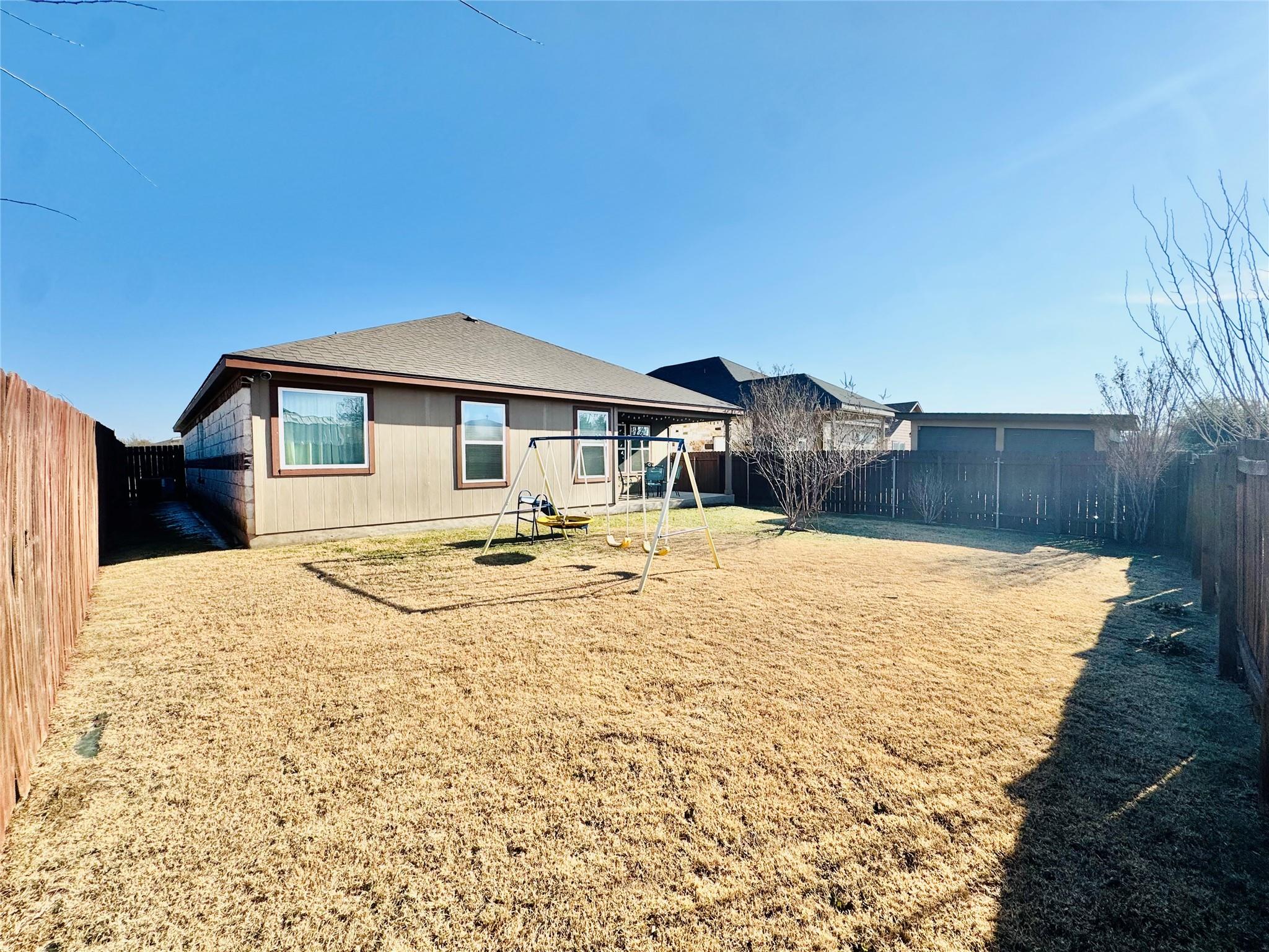 413 Gettysburg Loop Elgin TX 78621