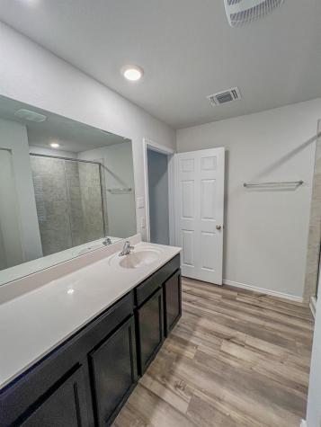 100 Taggart Trail Jarrell TX 76537