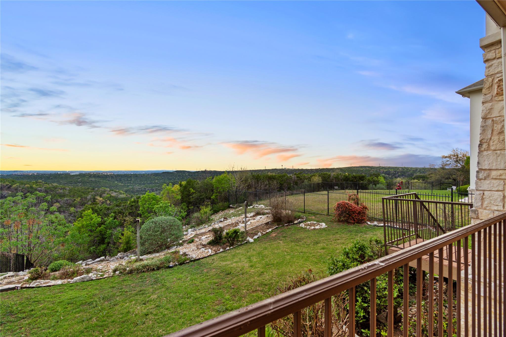5724 Brittlyns Court Austin TX 78730
