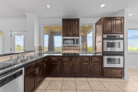 5724 Brittlyns Court Austin TX 78730