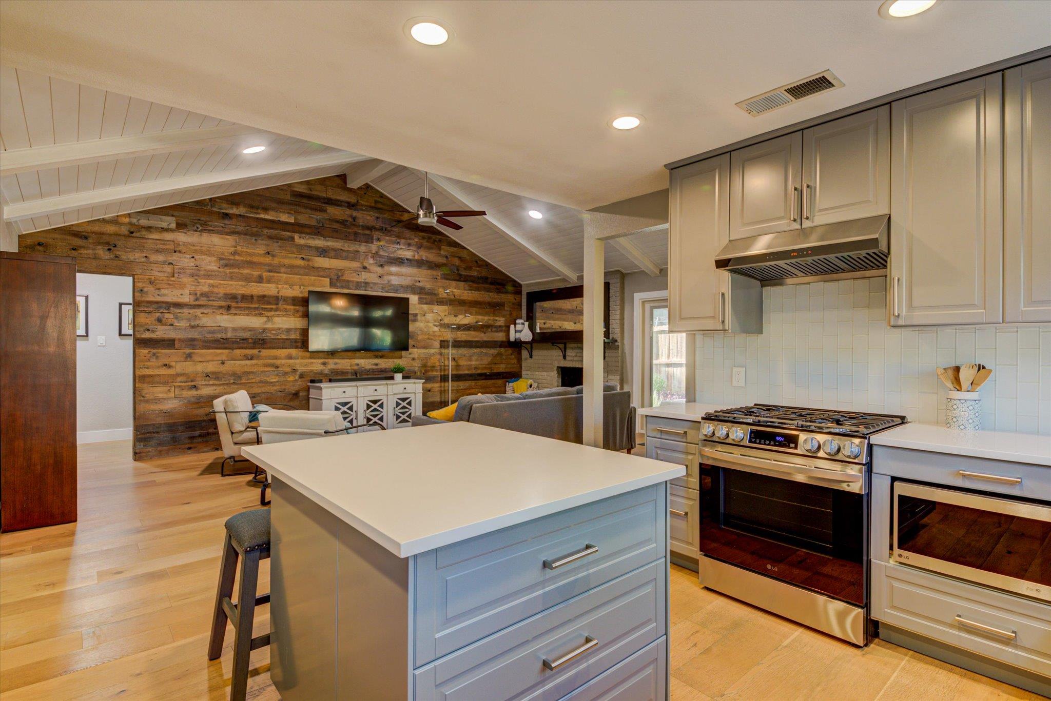 2713 Bryonhall Drive Austin TX 78745