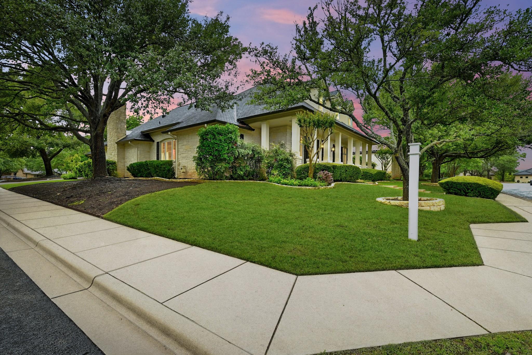 9001 Thickwoods Cove Austin TX 78735