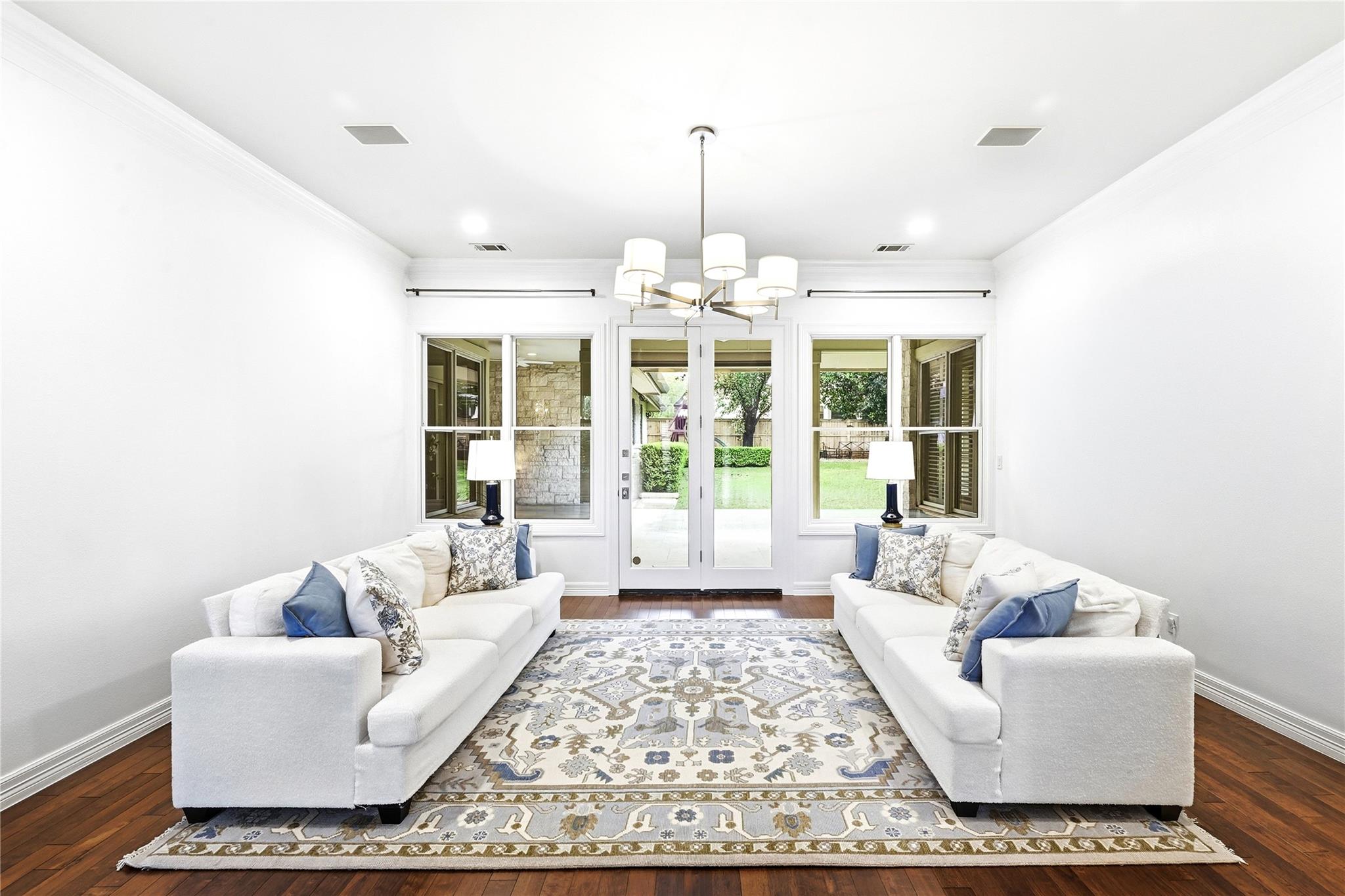 9001 Thickwoods Cove Austin TX 78735