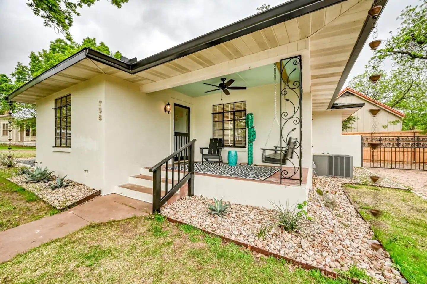 708 W Schubert Street Fredericksburg TX 78624