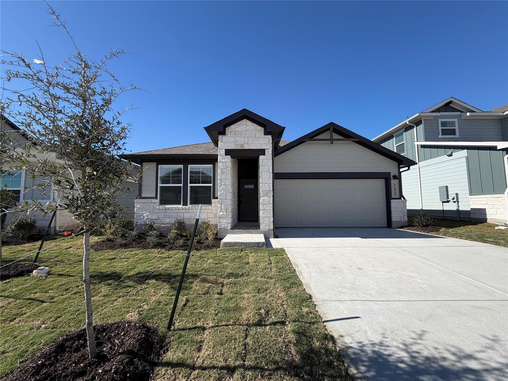 122 Holmby Drive Hutto TX 78634